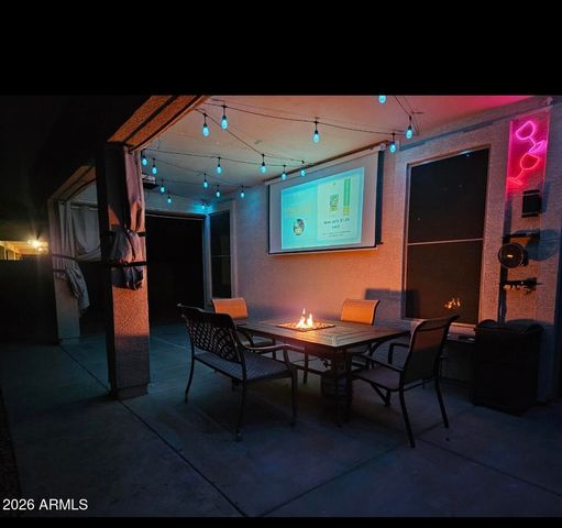 5273 W ANGELA Drive, Glendale, AZ 85308