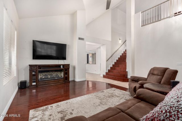 5273 W ANGELA Drive, Glendale, AZ 85308