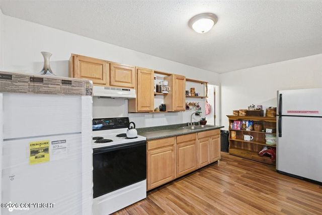 2762 S Walnut Wood Drive, Wasilla, AK 99623