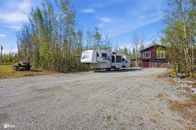 2762 S Walnut Wood Drive, Wasilla, AK 99623