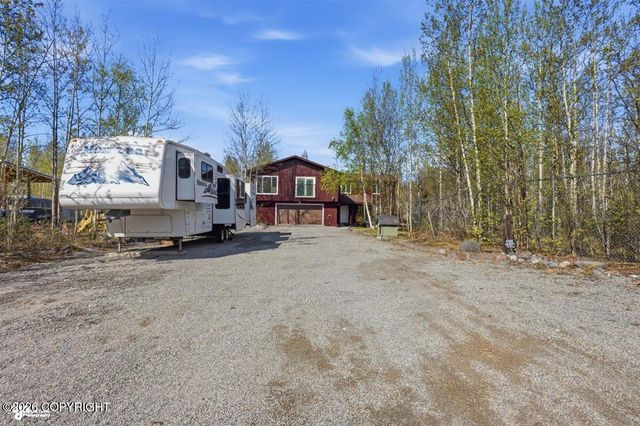 2762 S Walnut Wood Drive, Wasilla, AK 99623