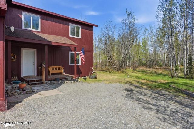 2762 S Walnut Wood Drive, Wasilla, AK 99623