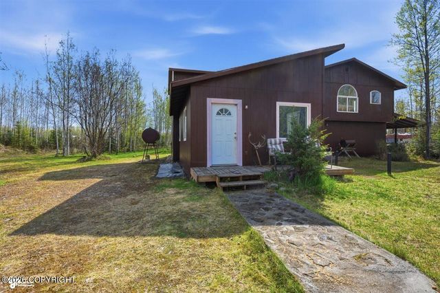 2762 S Walnut Wood Drive, Wasilla, AK 99623