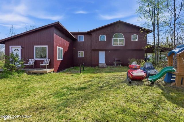 2762 S Walnut Wood Drive, Wasilla, AK 99623