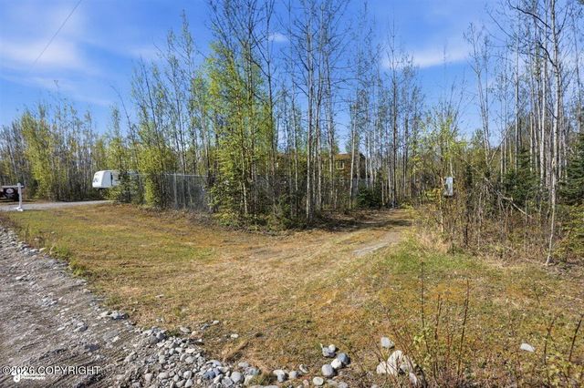 2762 S Walnut Wood Drive, Wasilla, AK 99623