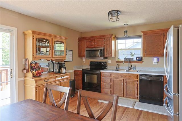 18912 E 12th Street S, Independence, MO 64057