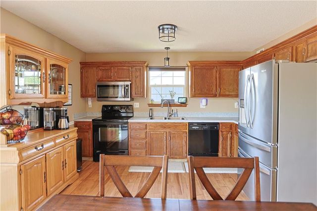 18912 E 12th Street S, Independence, MO 64057