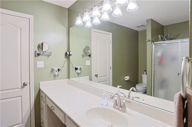 18912 E 12th Street S, Independence, MO 64057