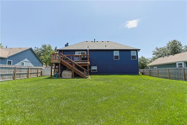18912 E 12th Street S, Independence, MO 64057