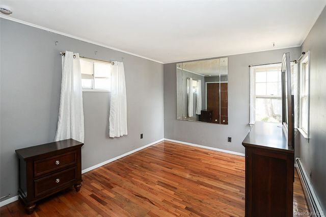 987 Kings Parkway, North Baldwin, NY 11510