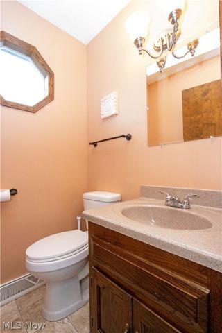 103 Oakmont Court, Wooster, OH 44691