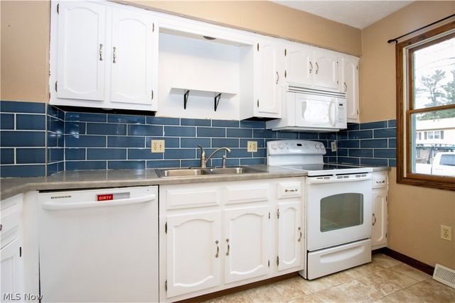 103 Oakmont Court, Wooster, OH 44691