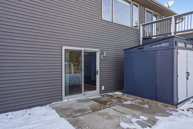 354 Glenmeadow Street, River Falls, WI 54022