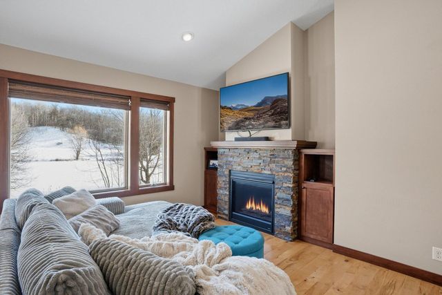 354 Glenmeadow Street, River Falls, WI 54022