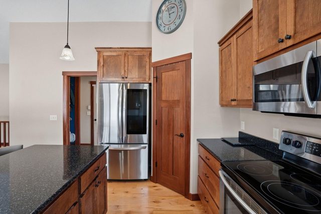 354 Glenmeadow Street, River Falls, WI 54022