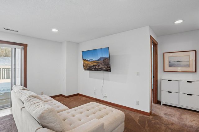 354 Glenmeadow Street, River Falls, WI 54022