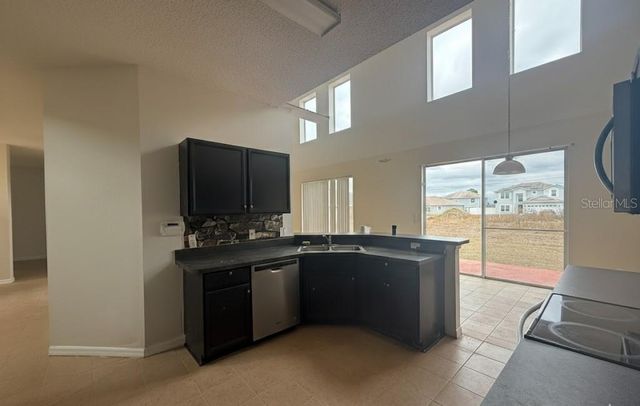 148 COLUMBIA DRIVE, Kissimmee, FL 34759