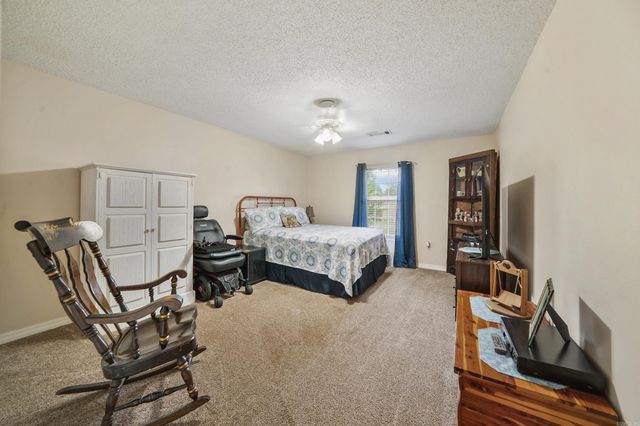 1806 Pinewood, Beebe, AR 72012