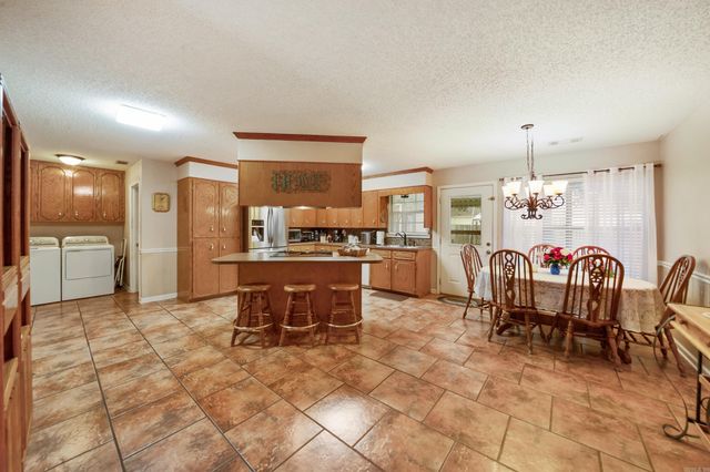 1806 Pinewood, Beebe, AR 72012