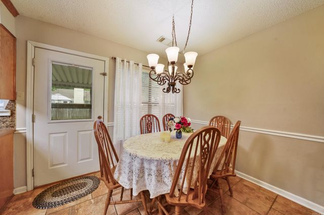 1806 Pinewood, Beebe, AR 72012