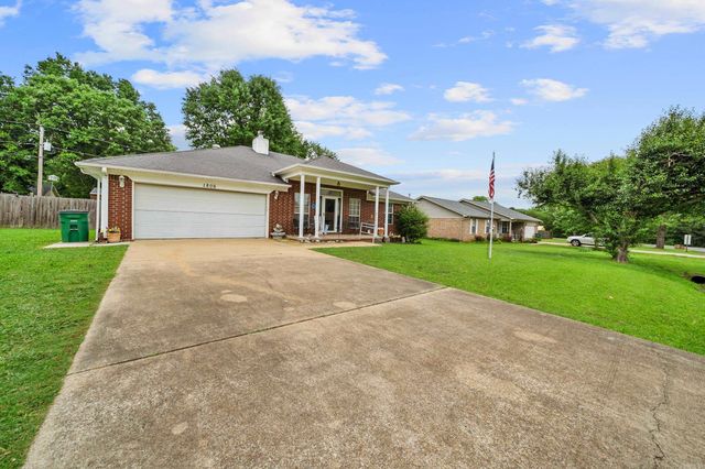 1806 Pinewood, Beebe, AR 72012