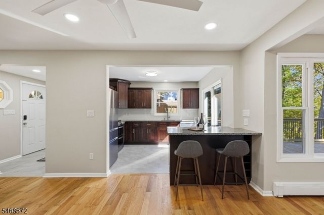 64 Truman Blvd, Oakland Boro, NJ 07436