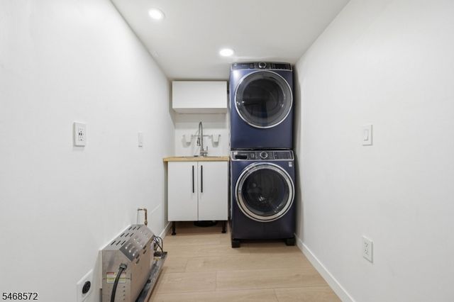 64 Truman Blvd, Oakland Boro, NJ 07436