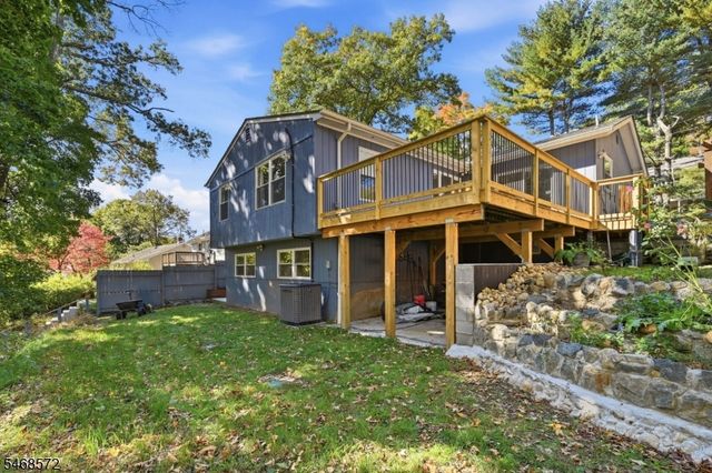 64 Truman Blvd, Oakland Boro, NJ 07436