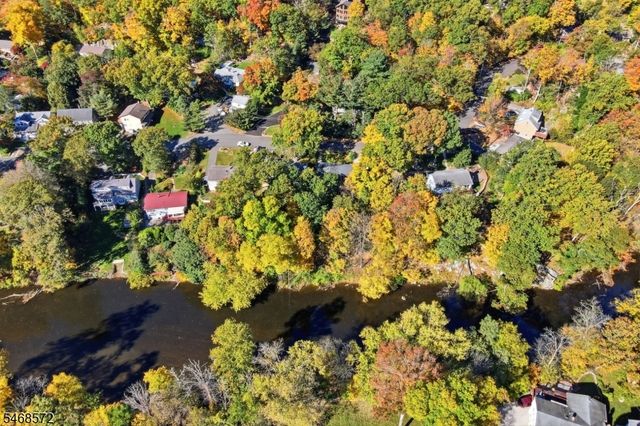 64 Truman Blvd, Oakland Boro, NJ 07436