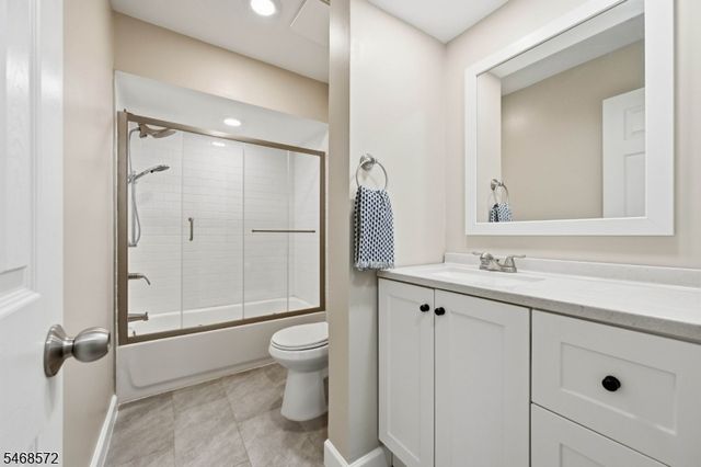 64 Truman Blvd, Oakland Boro, NJ 07436