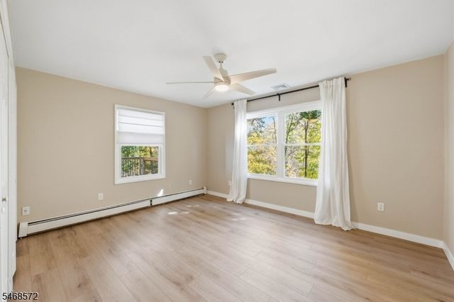 64 Truman Blvd, Oakland Boro, NJ 07436
