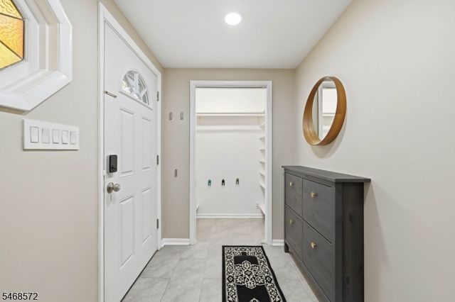 64 Truman Blvd, Oakland Boro, NJ 07436