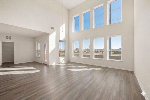 604 Spindrift LN, Leander, TX 78641
