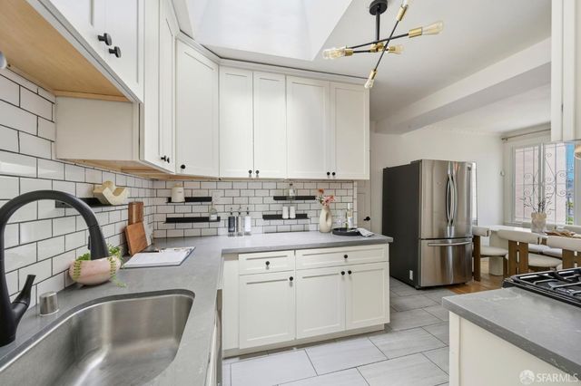 128 Tara Street, San Francisco, CA 94112