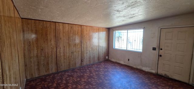 1219 W Ontario Street, Tucson, AZ 85745