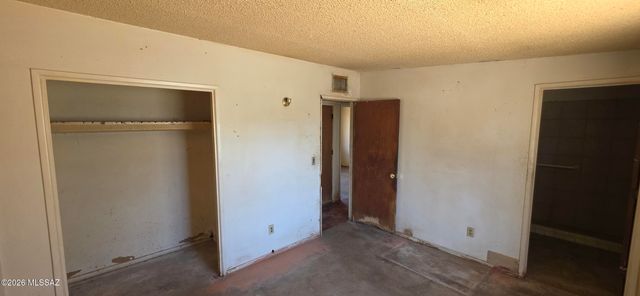 1219 W Ontario Street, Tucson, AZ 85745