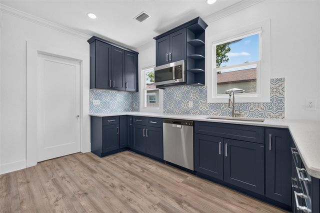 2326 4TH AVENUE N, St Petersburg, FL 33713