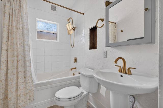 2326 4TH AVENUE N, St Petersburg, FL 33713