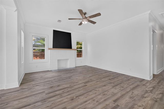 2326 4TH AVENUE N, St Petersburg, FL 33713