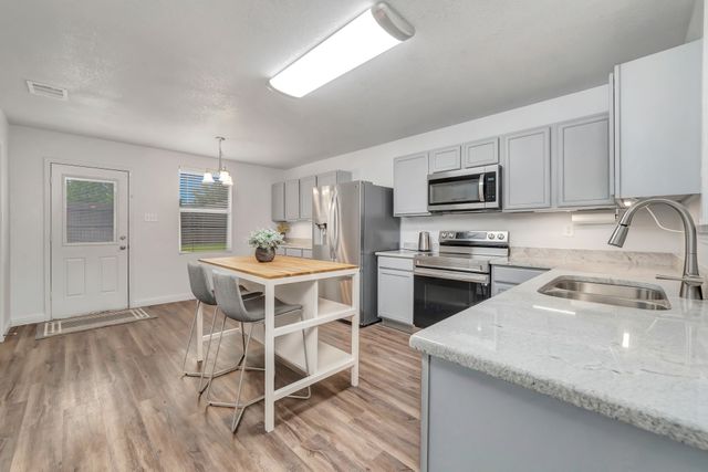 2633 Rockport Lane, Little Elm, TX 75068