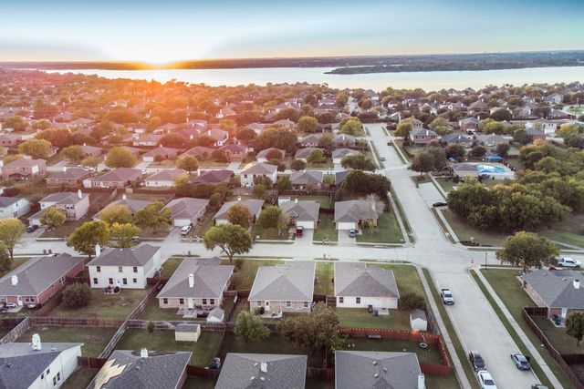 2633 Rockport Lane, Little Elm, TX 75068