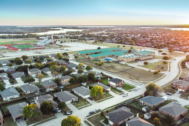 2633 Rockport Lane, Little Elm, TX 75068