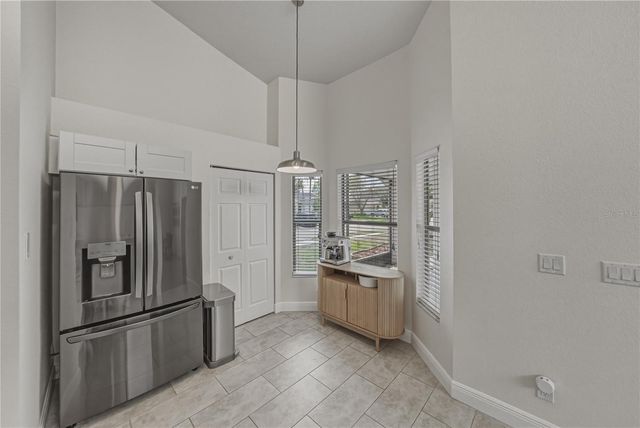 8601 COTTONWAY LANE, Tampa, FL 33635