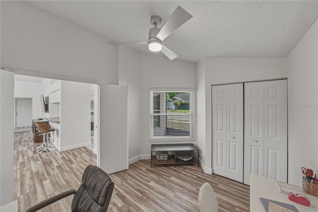 8601 COTTONWAY LANE, Tampa, FL 33635