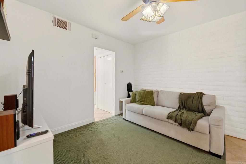 Image 7 of property listing at 5931 Howell Drive 7, La Mesa, CA 91942