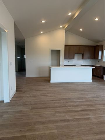 6120 Thor Avenue, Davenport, IA 52807
