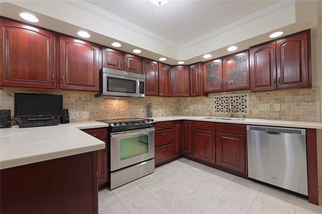 3271 GEORGIAN Court C, Erie, PA 16506