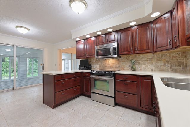 3271 GEORGIAN Court C, Erie, PA 16506