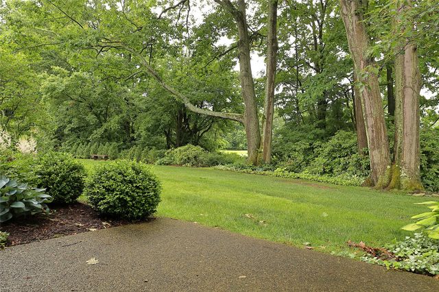 3271 GEORGIAN Court C, Erie, PA 16506