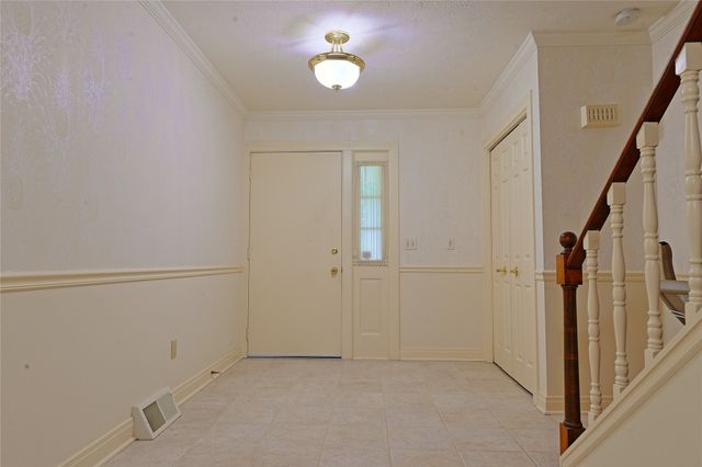 3271 GEORGIAN Court C, Erie, PA 16506